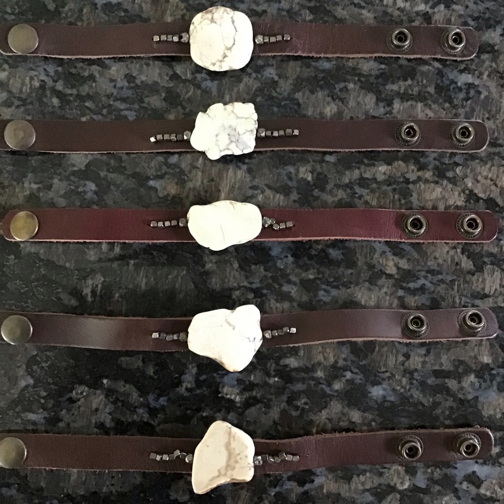NEW 100% Leather Strap Bracelet Snap Mexico Boho Brown Ivory Festival Howlite - Picture 13 of 13